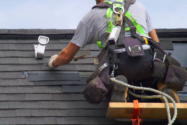 Best Commercial Roof Installation  in Combined Locks, WI