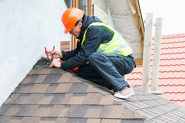 Best Roof Repair Services  in Combined Locks, WI
